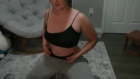 Snapshot of kikobby chatting on 11.05.25 kikobby online show from 11.05.25