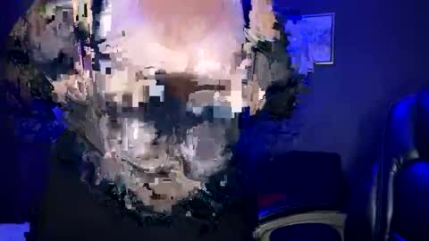 Snapshot of kilakalianna chatting on 11.30.25 kilakalianna online show from 11.30.25