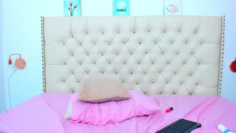 kim_eli online show from 12.19.24