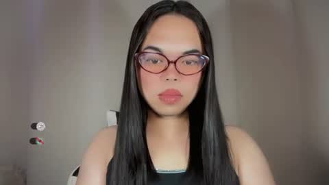 Snapshot of kim_kyile chatting on 11.30.25 KYLIE online show from 11.30.25