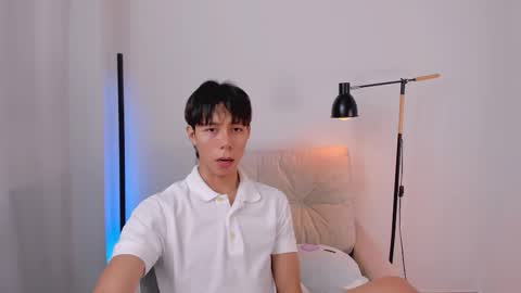 Kim Lian online show from 02.26.26