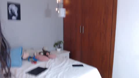 Snapshot of kimandyuk chatting on 12.22.24 Kim  Yuk online show from 12.22.24