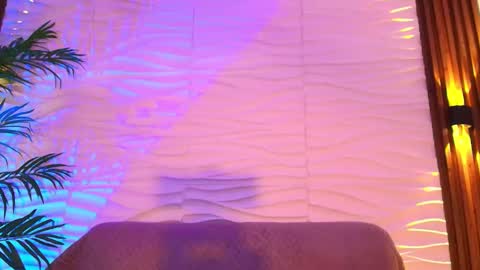 kimberly gonzalez online show from 10.24.25