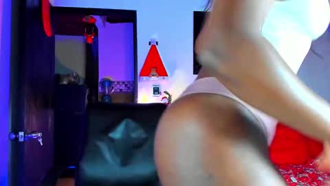 Snapshot of kimberlybanks2 chatting on 12.29.24 Kimberly Banks online show from 12.29.24