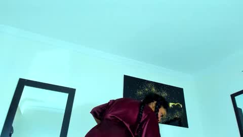 Kimberly Banks online show from 02.11.26