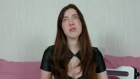 KimberlyBond online show from 01.10.26