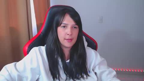 Snapshot of kimflexible_ chatting on 01.31.25 Kim 3 online show from 01.31.25