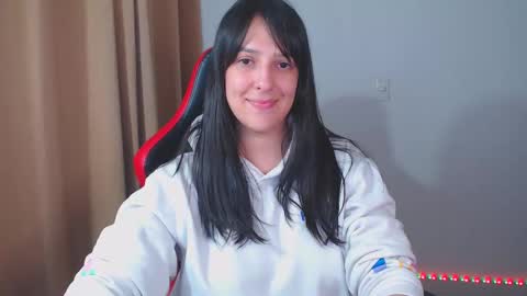 Snapshot of kimflexible_ chatting on 02.01.25 Kim 3 online show from 02.01.25