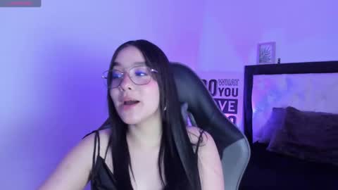 Snapshot of kimgarcez chatting on 09.09.25 kimgarcez online show from 09.09.25