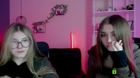 kimi_glow online show from 05.02.26
