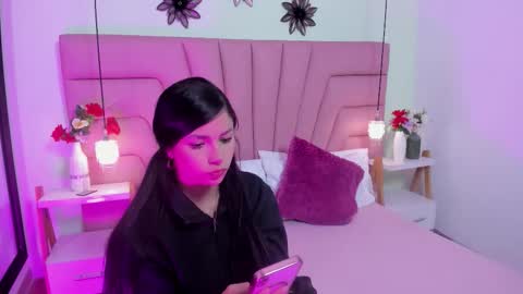 kimluna1 online show from 02.14.26