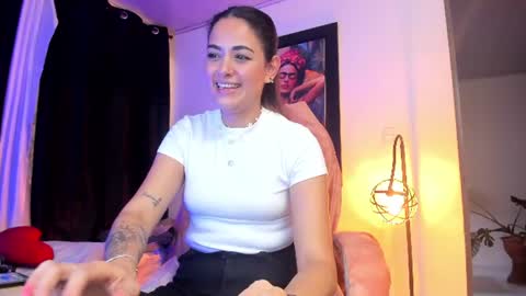 kimmberly_saenz_ online show from 07.11.26