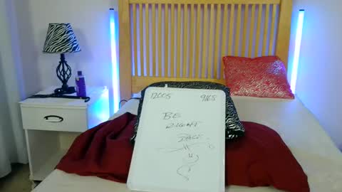 Kimmi Taylor online show from 10.22.25