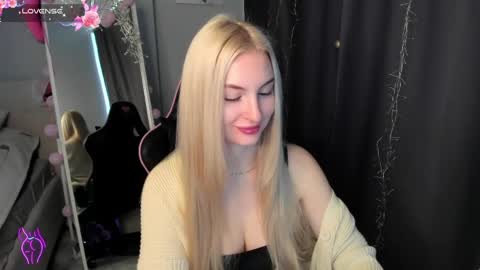 Snapshot of kimmy1_powell chatting on 05.04.26 kimmy1_powell online show from 05.04.26