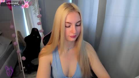 Snapshot of kimmy1_powell chatting on 05.09.26 kimmy1_powell online show from 05.09.26