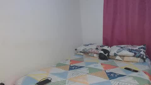 Snapshot of kimmy94192 chatting on 01.22.25 kimmy94192 online show from 01.22.25