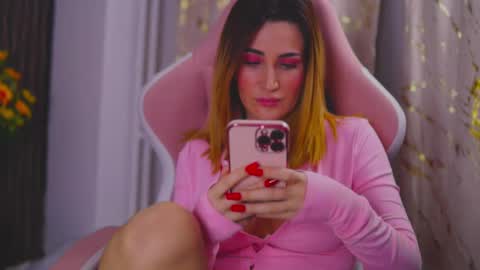 KimSkye online show from 02.13.25