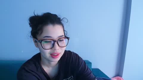 Kimi online show from 05.25.26
