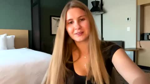 Snapshot of kinci06 chatting on 03.12.25 kinci06 online show from 03.12.25