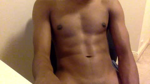 Snapshot of kinda_horny_right_now chatting on 01.05.25 Isaac online show from 01.05.25