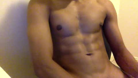 Snapshot of kinda_horny_right_now chatting on 01.07.25 Isaac online show from 01.07.25