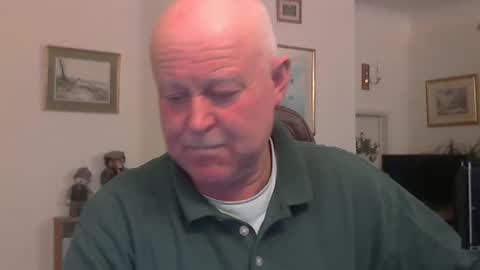 Snapshot of kindahairy4u chatting on 01.05.25 kindahairy4u online show from 01.05.25