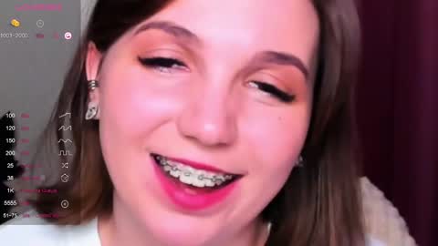 Hazel online show from 03.05.25