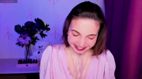 Hazel online show from 02.07.26