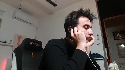 Snapshot of king7045 chatting on 12.23.24 king7045 online show from 12.23.24