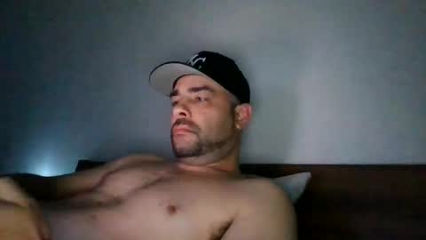 Snapshot of king_9thickxx chatting on 05.11.26 king_9thickxx online show from 05.11.26