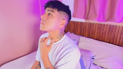 king  help me reach 100 likes online show from 03.09.26