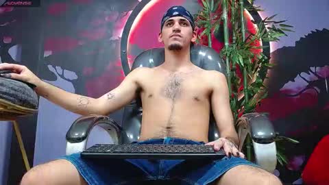 king voy online show from 11.23.25