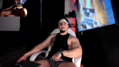 King Bear online show from 01.31.25