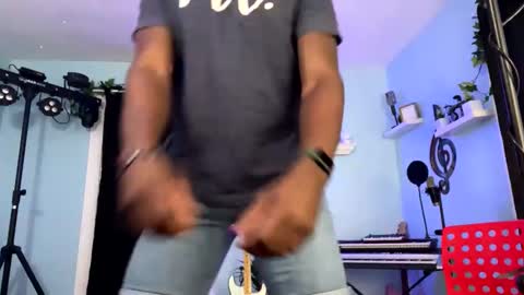 Snapshot of kingcorbra chatting on 01.29.25 KC online show from 01.29.25