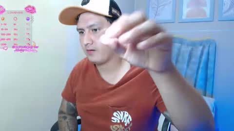 Snapshot of kingdominico chatting on 12.14.25 kingdominico online show from 12.14.25