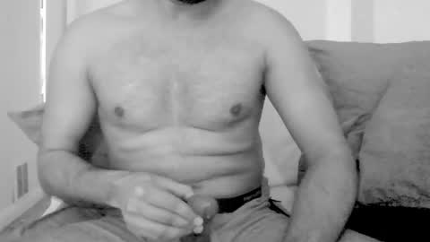 Snapshot of kingindisguise69 chatting on 02.14.25 kingindisguise69 online show from 02.14.25