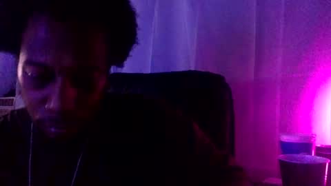 Snapshot of kinglibra420 chatting on 12.08.24 loyal fuck online show from 12.08.24