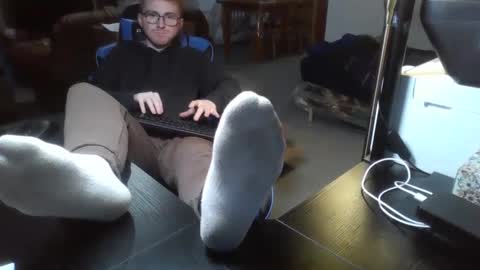 Snapshot of kingoffootfetish chatting on 12.16.24 Master King Tommy online show from 12.16.24