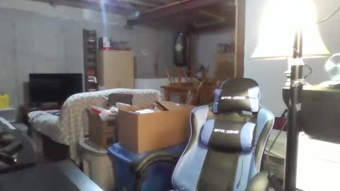 Snapshot of kingoffootfetish chatting on 01.25.25 Master King Tommy online show from 01.25.25