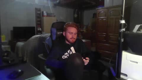 Snapshot of kingoffootfetish chatting on 02.25.25 Master King Tommy online show from 02.25.25