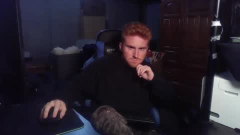 Snapshot of kingoffootfetish chatting on 09.25.25 Master King Tommy online show from 09.25.25