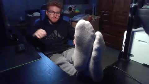 Snapshot of kingoffootfetish chatting on 10.02.25 Master King Tommy online show from 10.02.25