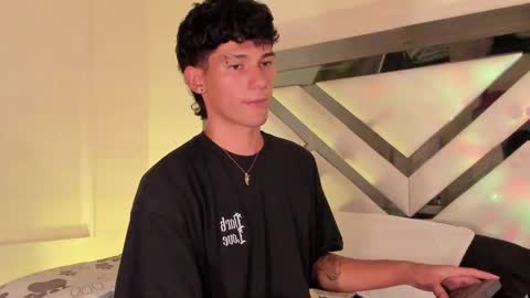  A L E X  online show from 02.06.25