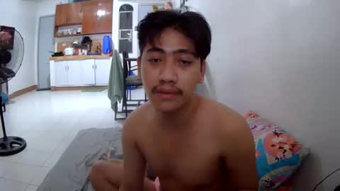 Snapshot of kingsucker2069 chatting on 10.29.25 Ruru online show from 10.29.25