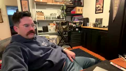 Snapshot of kingxhelm chatting on 03.12.26 kingxhelm online show from 03.12.26