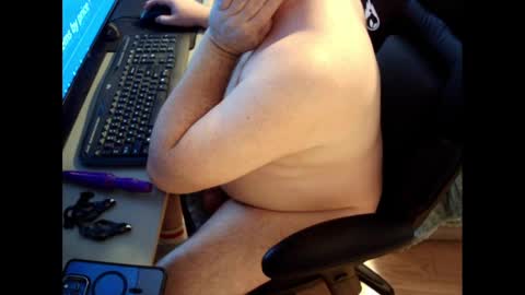 Snapshot of kink173 chatting on 10.01.25 kink173 online show from 10.01.25