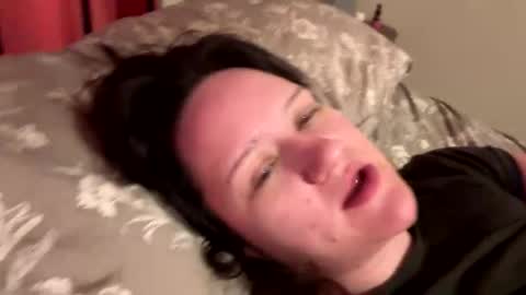 Snapshot of kinkbitch25 chatting on 11.12.25 Kinkbitch online show from 11.12.25