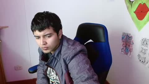 Snapshot of kinkybabies_ chatting on 01.03.25 Mercury online show from 01.03.25