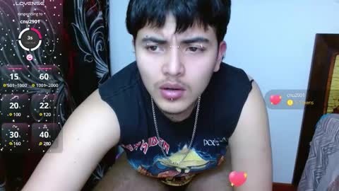 Snapshot of kinkybabies_ chatting on 03.03.25 Mercury online show from 03.03.25
