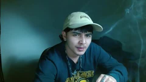Snapshot of kinkybabies_ chatting on 03.06.25 Mercury online show from 03.06.25